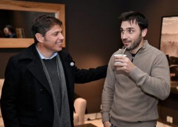 Kicillof y Torres firmaron en Rawson un convenio de colaboración para fortalecer el sistema sanitario chubutense.