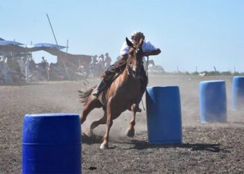 Oliveros: Se vienen dos dias a pura tradición con peña y destrezas criollas a beneficio de Nestor Segovia.