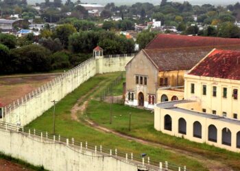 Coronda: Un recluso murió , lo sepultaron y no avisaron a la familia