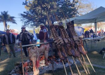 Oliveros: Se realizò la PRIMERA EDICION DEL CONSURSO DE ASADORES con una multitudinaria convocatoria.