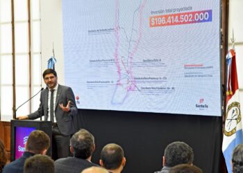 Pullaro anunció una inversión de $ 196 mil millones en un histórico plan de gasoductos para la provincia