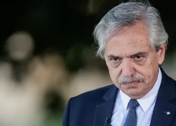 Alberto Fernández imputado por violencia de género: Un análisis detallado