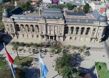 La provincia de Santa Fe demanda al Gobierno Nacional por fondos jubilatorios