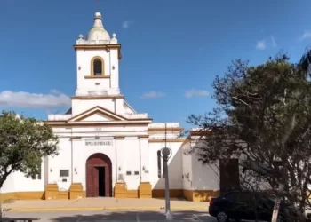 CORONDA: Una parroquia vende tortas fritas para pagar la boleta de la luz