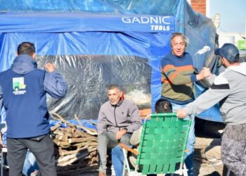 Continúa el paro de aceiteros en los puertos de la región.