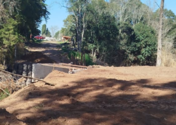 OLIVEROS: La comuna avanza con los trabajos en Calle Corrientes.