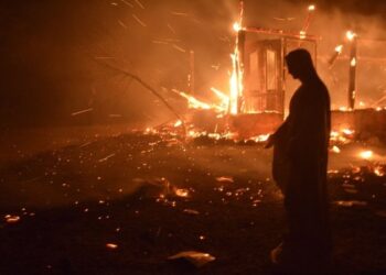 Incendios en Córdoba: La sorprendente imagen de la Virgen María intacta en medio de las llamas