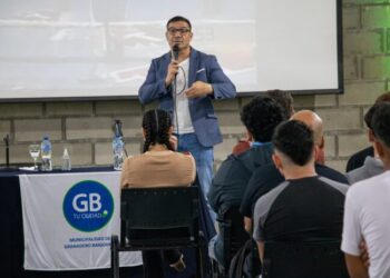 BAIGORRIA: “Maravilla” Martínez brindó una emotiva charla en Baigorria