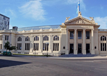 La UNR dispara el número de ingresantes con la snuevas carreras para este 2025