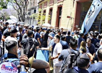 OBRAS SANITARIAS DENUNCIA DESPIDOS ARBITRARIOS EN ASSA