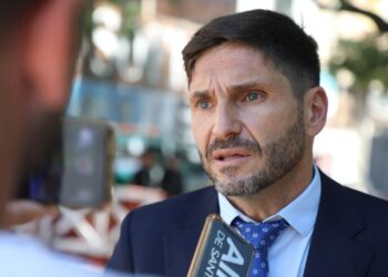 Pullaro: “Que los padres manden este lunes a los chicos a las escuelas porque van a estar abiertas”