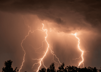 Alerta meteorológica: tormentas fuertes con intensas ráfagas y granizo en la región