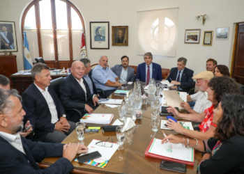 Paritaria central: Provincia realizó una oferta salarial trimestral a los gremios de la administración central