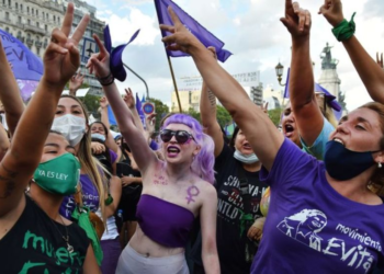 Marcha 8M en Rosario: Un llamado a la unidad y la lucha por los derechos de las mujeres