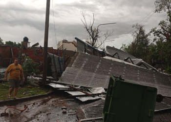 SAN LORENZO: El temporal golpeó a la ciudad . Barrio 2 de abril se llevó la peor parte