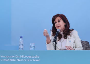 «Primer día de tu desgobierno»: otra fuerte crítica de Cristina Kirchner a Milei
