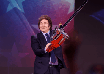 La coparticipación federal cayó un 42% y 30 localidades ya pidieron auxilio a la provincia