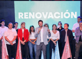 REFORMA CONSTITUCIONAL: Los convencionales de MAS PARA SANTA FE , renunciaron a sus fueros.