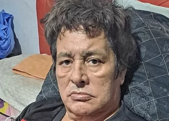 Carlitos Román, entre la enfermedad y el abandono: «Me robaron hasta la prótesis»