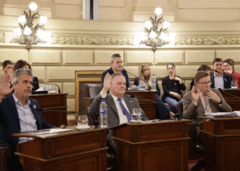 Media sanción del Senado santafesino al pedido de Pullaro de tomar deuda para obras