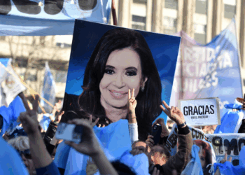 18J: Un millon de personas se movilizaron a Plaza de Mayo en defensa de CFK