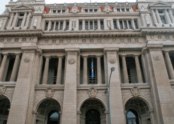 Santa Fe rechazó la oferta de Nación por la deuda previsional y el conflicto sigue en la Corte Suprema