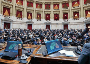 El oficialismo libertario logró blindar el veto de Milei a la ley de aumento jubilatorio en Diputados