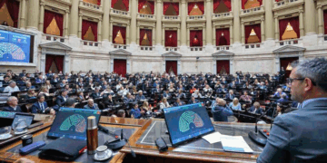 El oficialismo libertario logró blindar el veto de Milei a la ley de aumento jubilatorio en Diputados