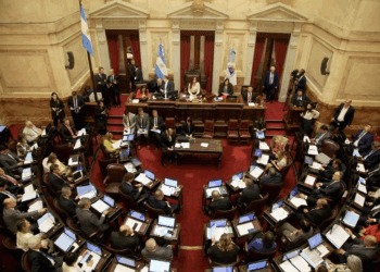 Aumento de dietas para Senadores: Pasarán a cobrar mas de 10 millones de pesos