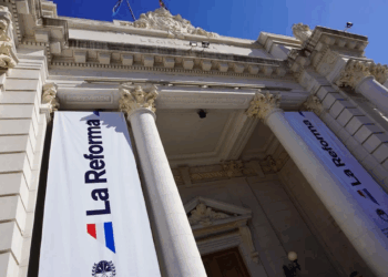 Convencionales y autoridades juran la nueva Constitución de Santa Fe