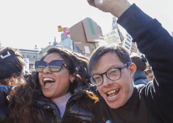 Ley de emergencia en discapacidad hasta 2026: qué cambia en pensiones y pagos a prestadores