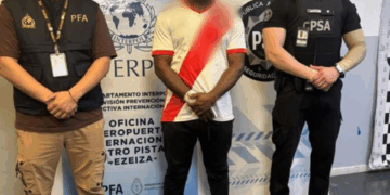 OPERATIVO “DESTINO FINAL”: LA POLICÍA FEDERAL ARGENTINA DETUVO A UN NIGERIANO PRÓFUGO POR ESTAFAS Y ASOCIACIÓN ILÍCITA