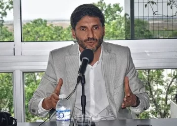 Paritarias: Pullaro prometió que los salarios aumentarán «todo lo que nos dé el cuero»