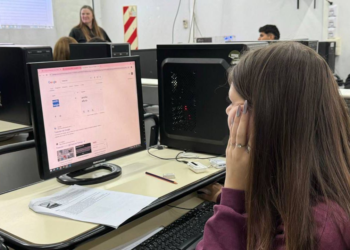 Plan FinEs 2026: abrieron las inscripciones para que estudiantes de escuelas santafesinas puedan terminar la secundaria