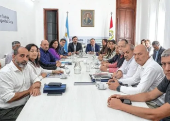 Salario docente: Amsafé reclama un giro en la política paritaria del Gobierno provincial