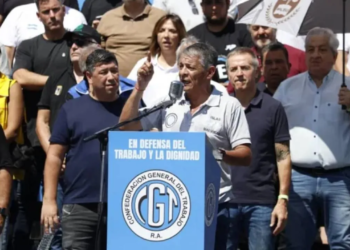 Reforma laboral: la CGT prepara una cumbre de urgencia y no descarta anunciar una medida de fuerza