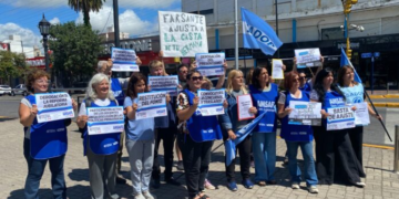 AMSAFE VISIBILIZÓ EL RECLAMO DE MILES DE DOCENTES EN LAS CALLES DEL CORDÓN INDUSTRIAL