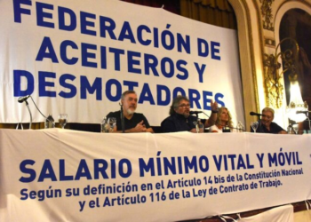 Aceiteros no descartan impulsar la discusión por un salario mínimo de $2.700.000