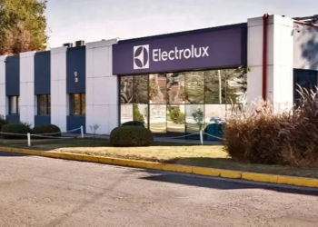 Electrolux deja de producir heladeras y despedirá personal en Rosario