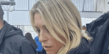 Una deslomada en Madrid: confirman que Bettina Angeletti, la esposa de Adorni, viajó con «las mamis del cole” a España