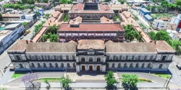 La UNL cayó 46 puestos en un ranking mundial y vuelve a encender las alarmas sobre el futuro de la universidad pública