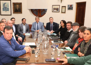 Paritarias: UPCN y ATE calificaron de «considerable» y «razonable» la oferta del Gobierno y definirán su respuesta en los próximos días