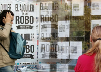 Sin ley de alquileres, ley del más fuerte: 1 de cada 3 inquilinos está en emergencia habitacional por deudas o mudanzas forzadas