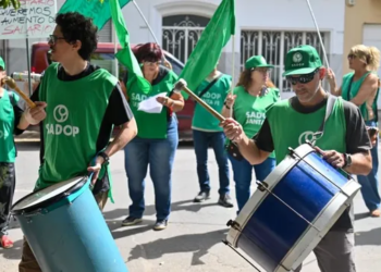 Sadop rechazó la oferta salarial en Santa Fe y advirtió sobre medidas gremiales si el aumento se fija por decreto