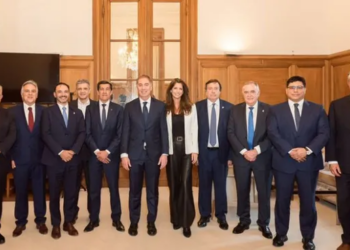 El Gobierno busca suspender las PASO en 2027 y negocia con los gobernadores para avanzar con la reforma electoral