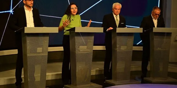 Reforma electoral en Santa Fe: debate obligatorio y atril vacío para los candidatos a gobernador que no participen