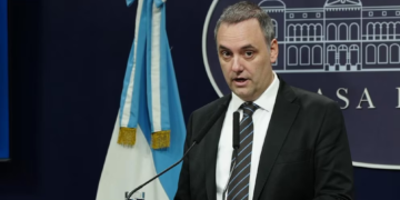 Manuel Adorni justificó sus bienes ante la Justicia: dijo que tenía ahorros por casi USD 600 mil en bitcoin
